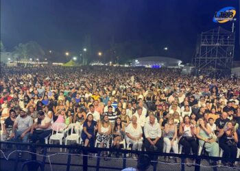 San Genaro: NOCHE HISTÓRICA EN LA FIESTA PROVINCIAL DEL TRIGO. MÁS DE 15.000 PERSONAS EN LA NOCHE CENTRAL
