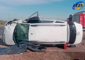 TRAGEDIA EN TIMBÚES: UN HOMBRE PERDIÓ LA VIDA Y SU HIJA SUFRIÓ LESIONES AL VOLCAR AUTO EN LA AUTOPISTA ROSARIO-SANTA FE