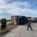 Accidente en autopista y acceso Ruta 91: Volcó un camión cargado con maíz