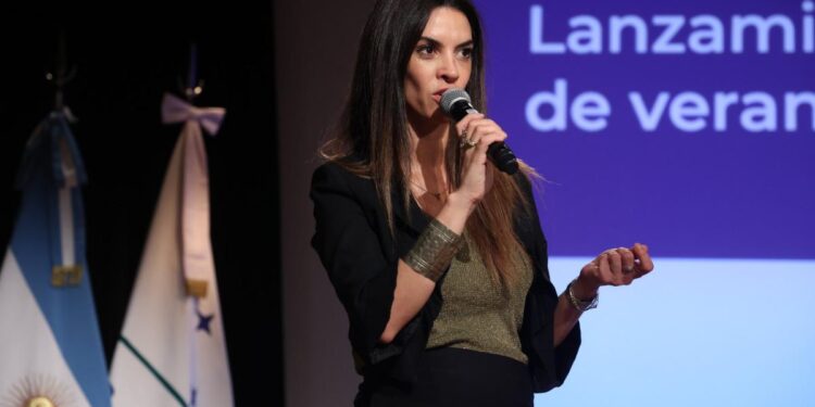 El Gobierno le pidió la renuncia a la subsecretaria de Turismo por sus vacaciones