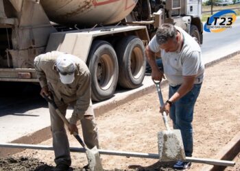 TIMBUES: CONTINUA LA EJECUCIÓN DE VEREDAS Y CORDÓN CUNETA, DENTRO DEL PLAN INTEGRAL DE MEJORAMIENTO BARRIAL