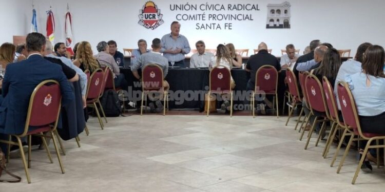 UNIDOS PARA CAMBIAR SANTA FE AMPLIA SU BASE DE SUSTENTACIÓN