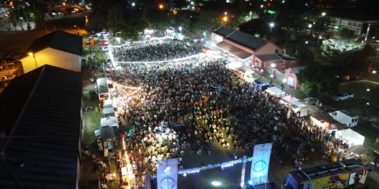EL TREBOL: La Fiesta de los productores de cerveza artesanal y gastronomía regional presentó una ambiciosa grilla de espectáculos