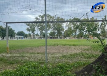 Las Rosas: Destrozos y robo en la cancha centro de acción familiar