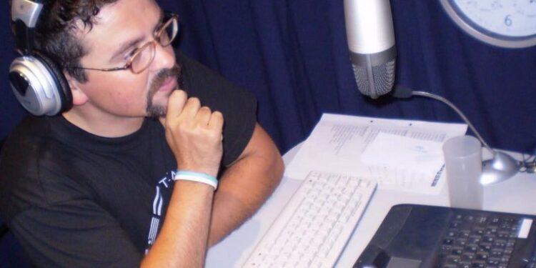 SUBAN EL VOLUMEN cumple 18 años al aire de San Genaro y la región.