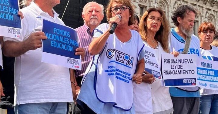 AMSAFE: LAS CLASES COMENZARON CON LUCHA Y EN UNIDAD