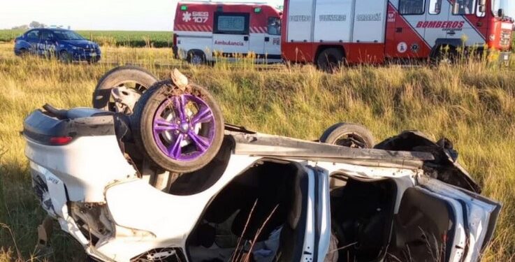 Carcaraña: ACCIDENTE EN AUTOPISTA. LESIONES LEVES A LAS INVOLUCRADAS