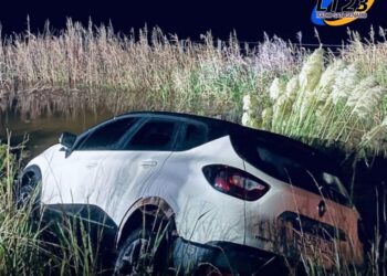 Anoche un auto despistó entre Las Rosas y Bouquet. Sin lesionados