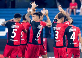 Debut con empate para Colón en la Primera Nacional