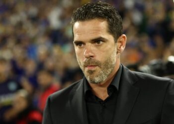 GAGO DEJARIA DE SER EL DT DE BOCA LUEGO DEL PARTIDO CONTRA EL PUNTERO ROSARIO CENTRAL