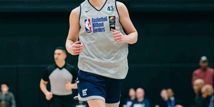 FELIPE MINZER REPRESENTÓ AL PAÍS EN EL BÁSQUET SIN FRONTERAS