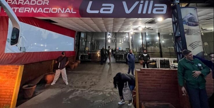 Totoras: INCENDIO EN EL PARADOR DE RUTA 34