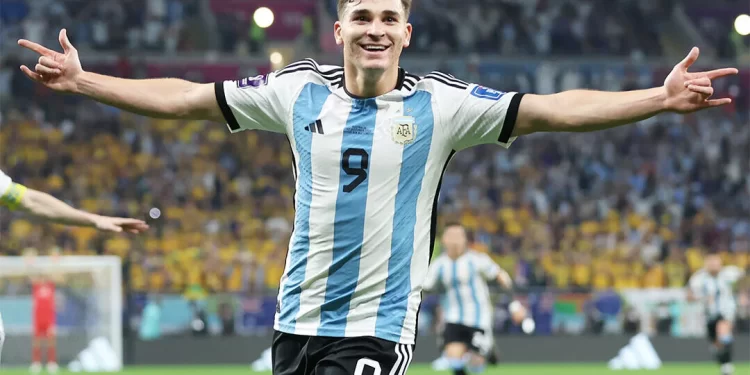 JULIÁN ALVAREZ CELEBRA SUS 25 AÑOS ¡FELIZ CUMPLEAÑOS, ARAÑA!