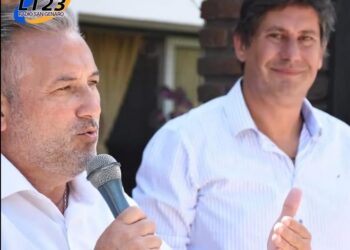 Lewandowski y Santacroce sellan acuerdo con intendentes y referentes de toda la provincia