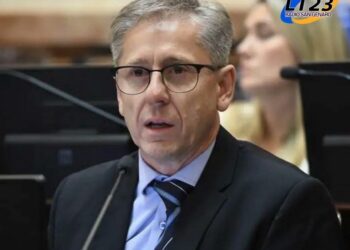 EL SENADOR RADICAL EDUARDO VISCHI IMPULSÓ EL PROYECTO PARA INVESTIGAR EL CASO $LIBRA Y DESPUÉS VOTO EN CONTRA