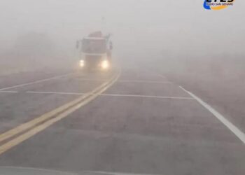 Las rutas de las regiones Centro y Sur se presentan con bancos de niebla y neblina que reducen notablemente la visibilidad.