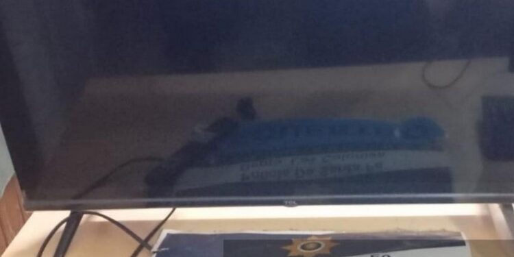 Esperanza le robó el televisor a su hija e intentó venderlo ilegalmente