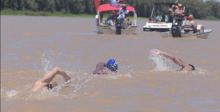 SANTA FE – CORONDA: A poco de llegar a la parte principal de Sauce Viejo.