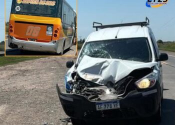 Gálvez: Siniestro vial entre un colectivo y una camioneta en Ruta 80. Lesiones leves.