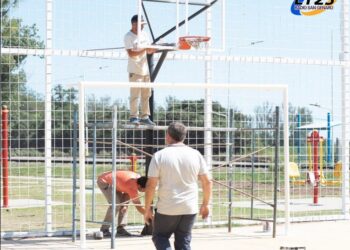 Timbues: MEJORAS EN LA INFRAESTRUCTURA DEPORTIVA: COMENZÓ LA RENOVACIÓN INTEGRAL DEL PLAYÓN DEPORTIVO DEL BARRIO LA PALOMA