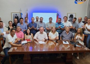“UNIDOS PARA CAMBIAR SANTA FE” FORMALIZÓ EL FRENTE ELECTORAL CON LA INCORPORACIÓN DE NUEVOS PARTIDOS