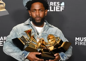 Kendrick Lamar el destacado de los Premios Grammy
