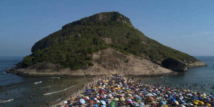 OLA DE CALOR EN BRASIL: ADVIERTEN QUE LA SENSACIÓN TÉRMICA LLEGARÍA A LOS 62ºC Y MARCARÍA RÉCORD