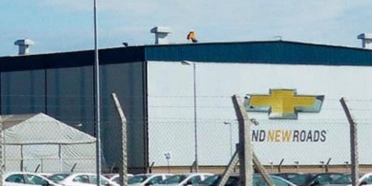 Tras despedir a más de 300 trabajadores, General Motors vuelve a suspender la producción en Alvear