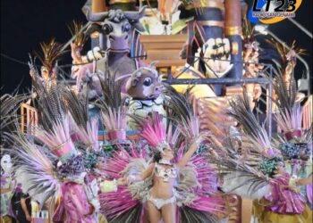 LA COMPARSA PAPELITOS SE CONSAGRÓ TETRACAMPEONA EN EL CARNAVAL DE GUALEGUAYCHÚ
