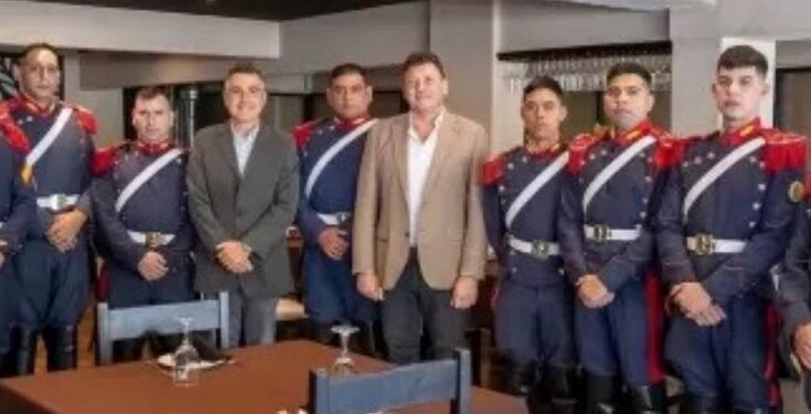 La Municipalidad de San Lorenzo agasajó al Regimiento de Granaderos en su 213° aniversario
