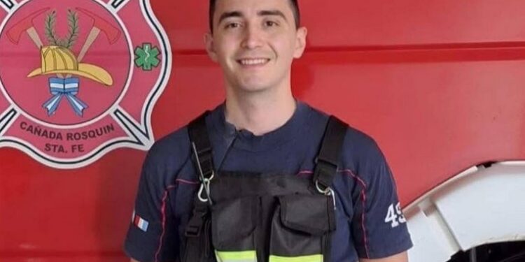 Jóven Bombero de Cañada Rosquín se suma al combate de los incendios forestales en Neuquén