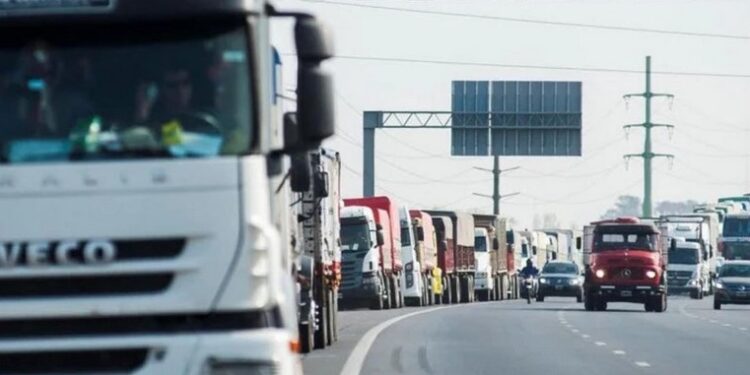 Operativo Cosecha: Amplio despliegue para recibir más de 2 millones de camiones en los puertos