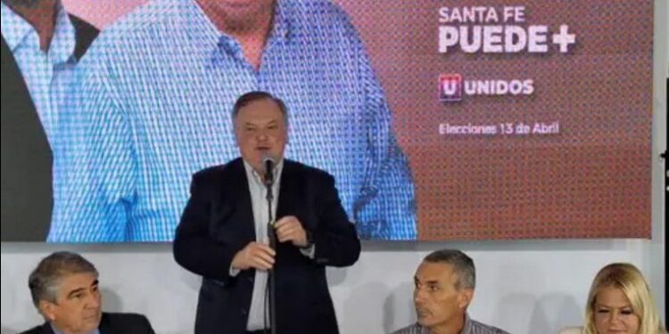Presentación de todos los candidatos departamentales de «Unidos para Cambiar Santa Fe» en la ciudad San Cristóbal