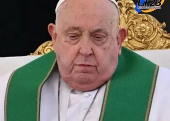 El médico del Papa Francisco reveló cómo fueron las dos veces que estuvo al borde de la muerte