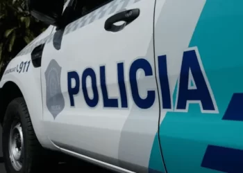 Las Parejas: TAPARON LA CÁMARA CON ROPA Y ROBARON TRES MILLONES DE PESOS