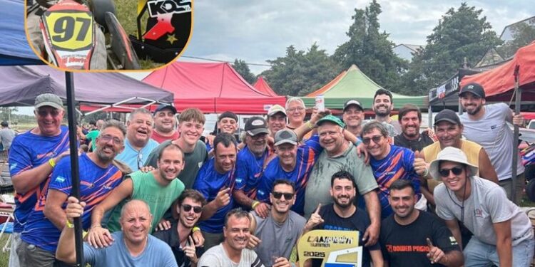 El Sangenarino Rodrigo Mosca del Meschini Competición campeón de Verano del KDC