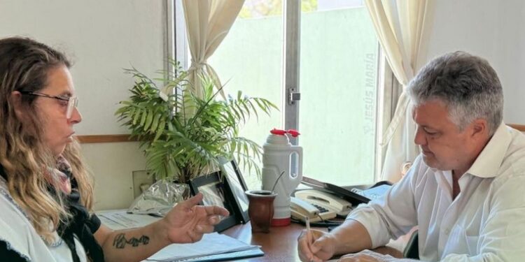 LA MUNICIPALIDAD Y EL CEPA 139 FIRMARON EL ACUERDO POR EL USO COMPARTIDO DEL CLUB DE LEONES