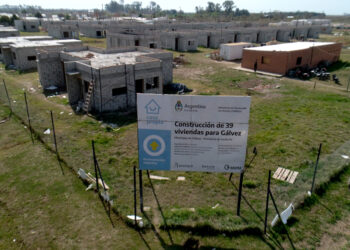 Galvez: TERMINARÁN EL PLAN DE 52 VIVIENDAS EN EL CORTO PLAZO