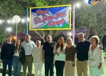 SAN GENARO: Emotivo acto inaugural de la plazoleta “Dr. Juan José Giraudo”, situada en el Parque Temático del Paseo del Centenario de la ciudad.