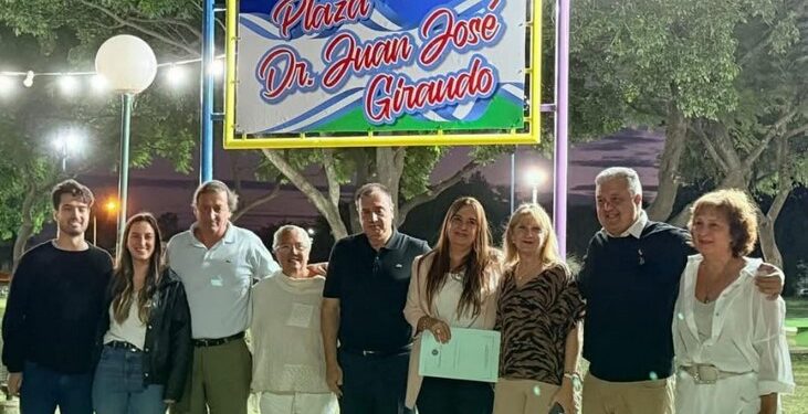 SAN GENARO: Emotivo acto inaugural de la plazoleta “Dr. Juan José Giraudo”, situada en el Parque Temático del Paseo del Centenario de la ciudad.