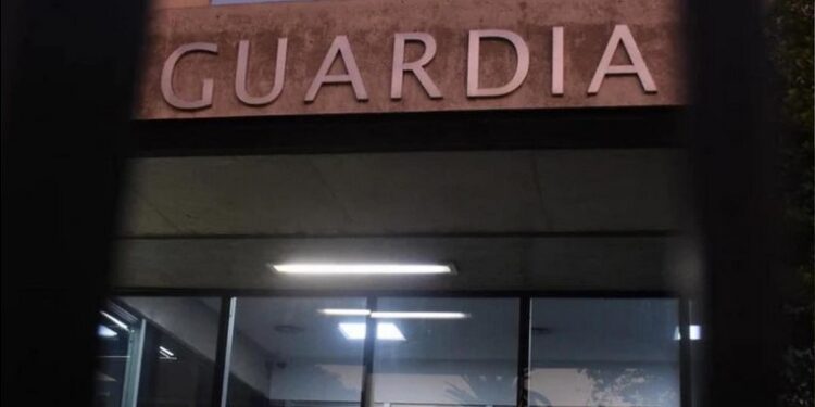 Santa Fe: Balearon a una joven embarazada dentro de su casa en barrio San Lorenzo