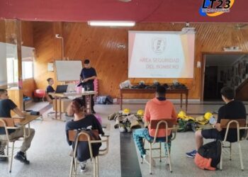 Galvez: Capacitación de aspirantes a ingresar al Cuartel de Bomberos