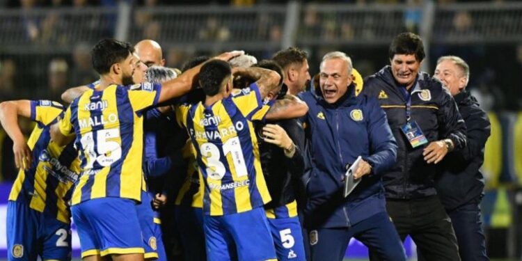 Rosario Central: goleó en el Gigante de Arroyito a Instituto y es puntero