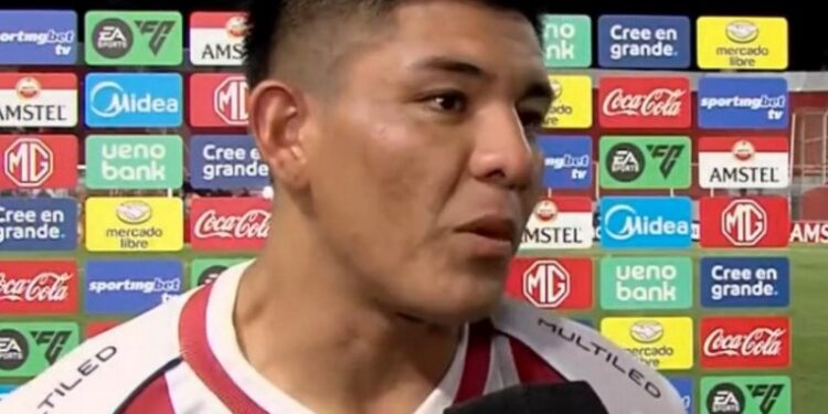 «ME QUEDÓ UNA Y LA MANDÉ A GUARDAR.» Diego Armando Díaz, el héroe de Unión en Santa Fe en el triunfazo ante Cruzeiro.