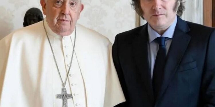 El Presidente Milei dijo que el Papa Francisco «fue el argentino más importante de la historia»