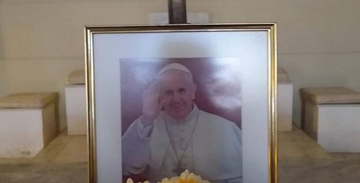 San Genaro: La Parroquia y Capilla Ntra Sra de Guadalupe tienen sus puertas abiertas para que pases a elevar tus oraciones por “nuestro amado Papa Francisco”.