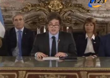 Cadena Nacional: Javier Milei celebró el fin del cepo cambiario y el acuerdo con el FMI