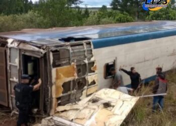 Tragedia en Misiones: Vuelco de un colectivo dejó siete víctimas fatales y varios heridos