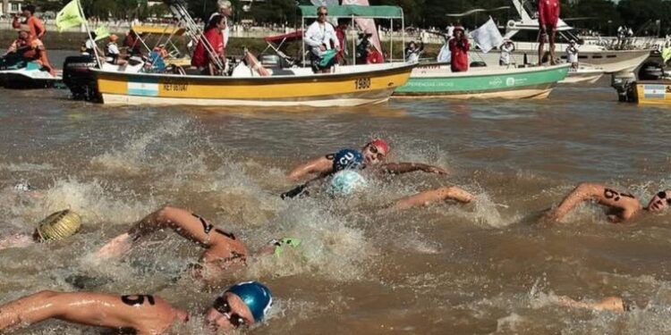 HISTÓRICO: LOS NADADORES AFICIONADOS DE TODO EL MUNDO PODRÁN REALIZAR LA MARATÓN SANTA FE CORONDA