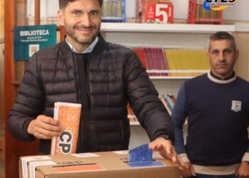 Votó Pullaro: “Es una elección muy importante porque se discute el futuro de nuestra Provincia”